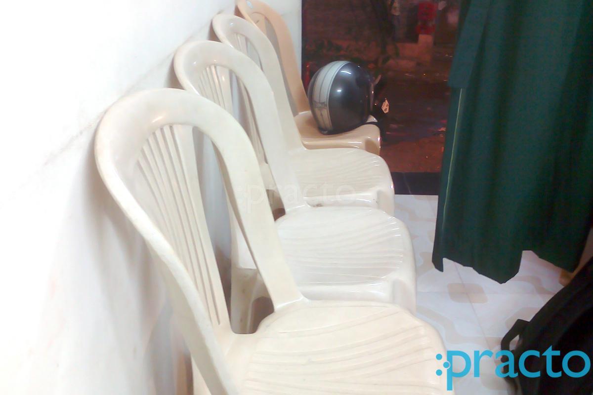 Waiting Area at Dr. ( Mrs.) Shobhna D K's Clinic Mira Road Mumbai