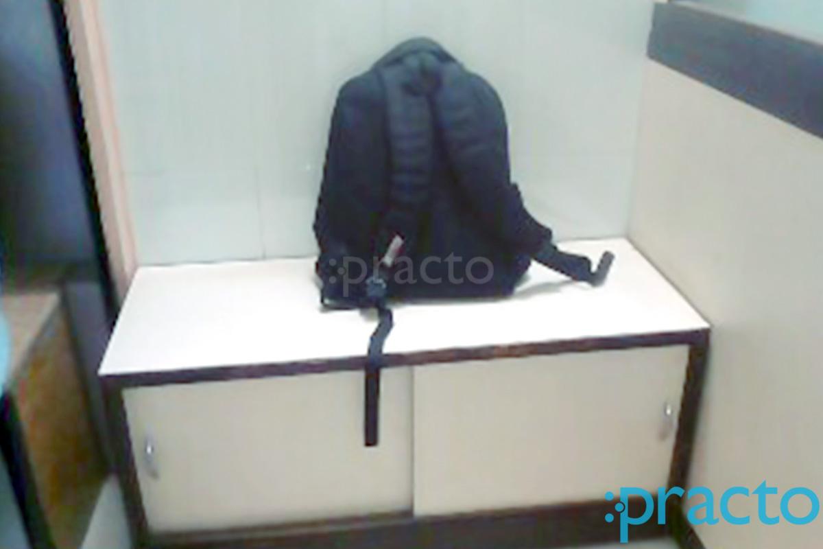 Waiting Area at Dr. (Mrs.) Sheetal Bhurke's Clinic Dahisar East Mumbai