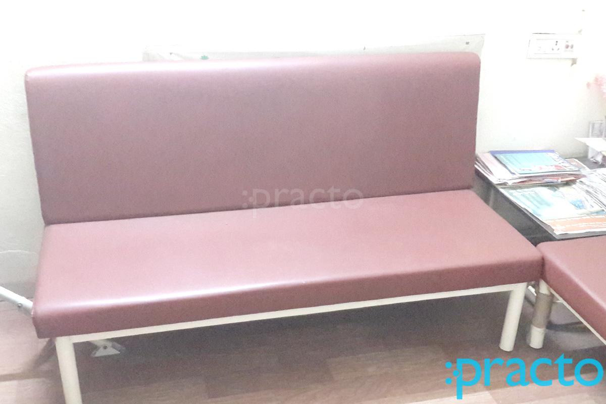 Waiting Area at Chaitanya Dental Clinc Tilak Nagar Indore