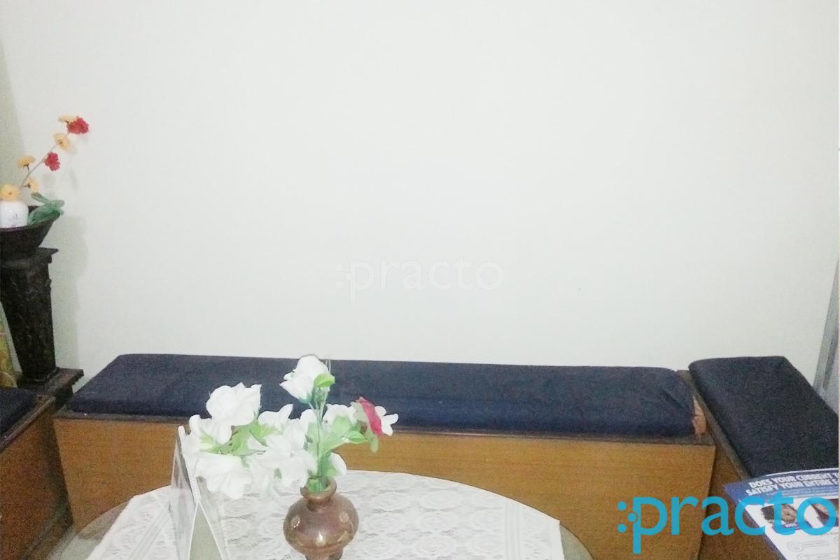 Waiting Area at Napier Dental Clinic & X-Ray Centre Kalyanpur Lucknow