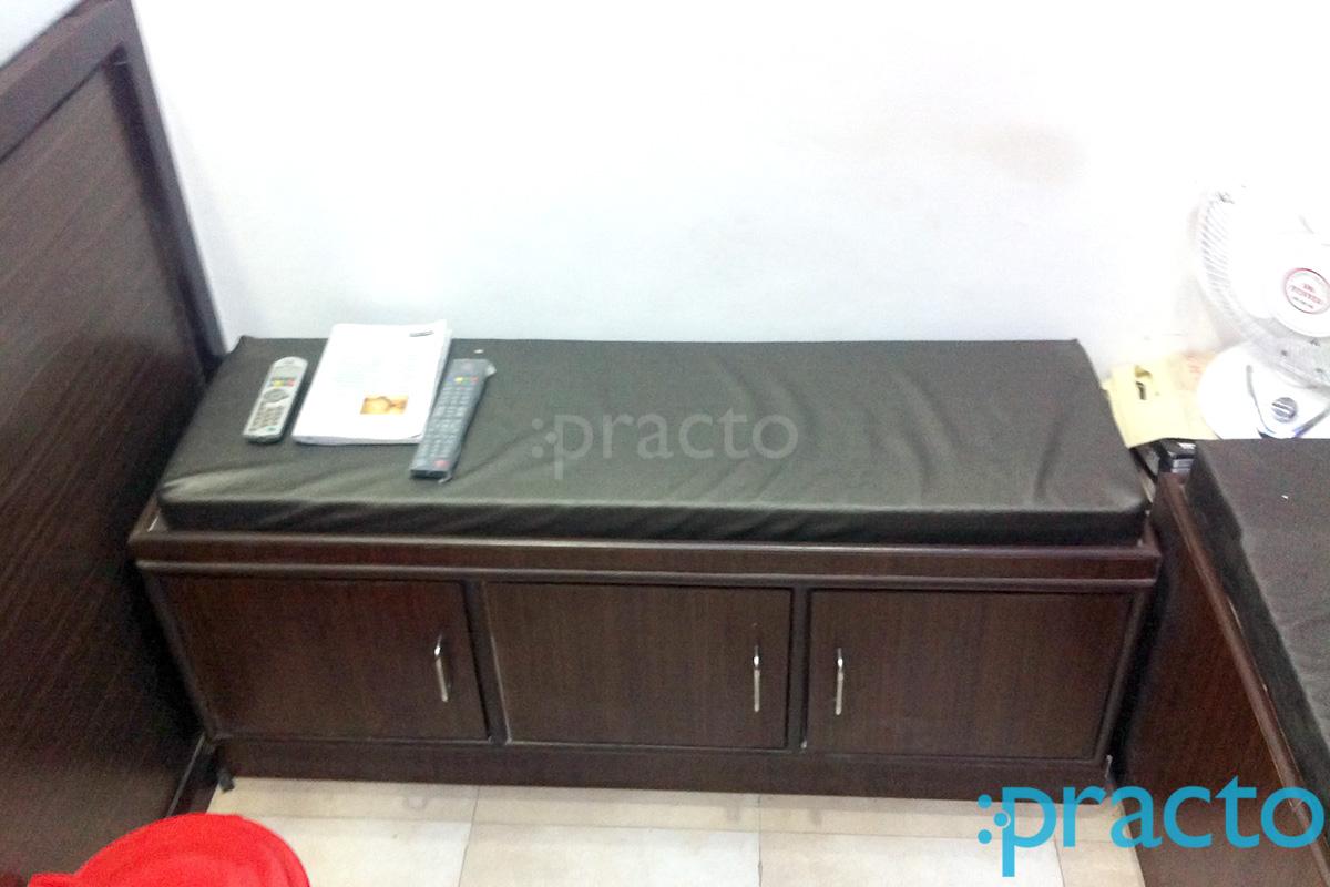 Waiting Area at Shakuntla Dental Care Centre Tajganj Agra
