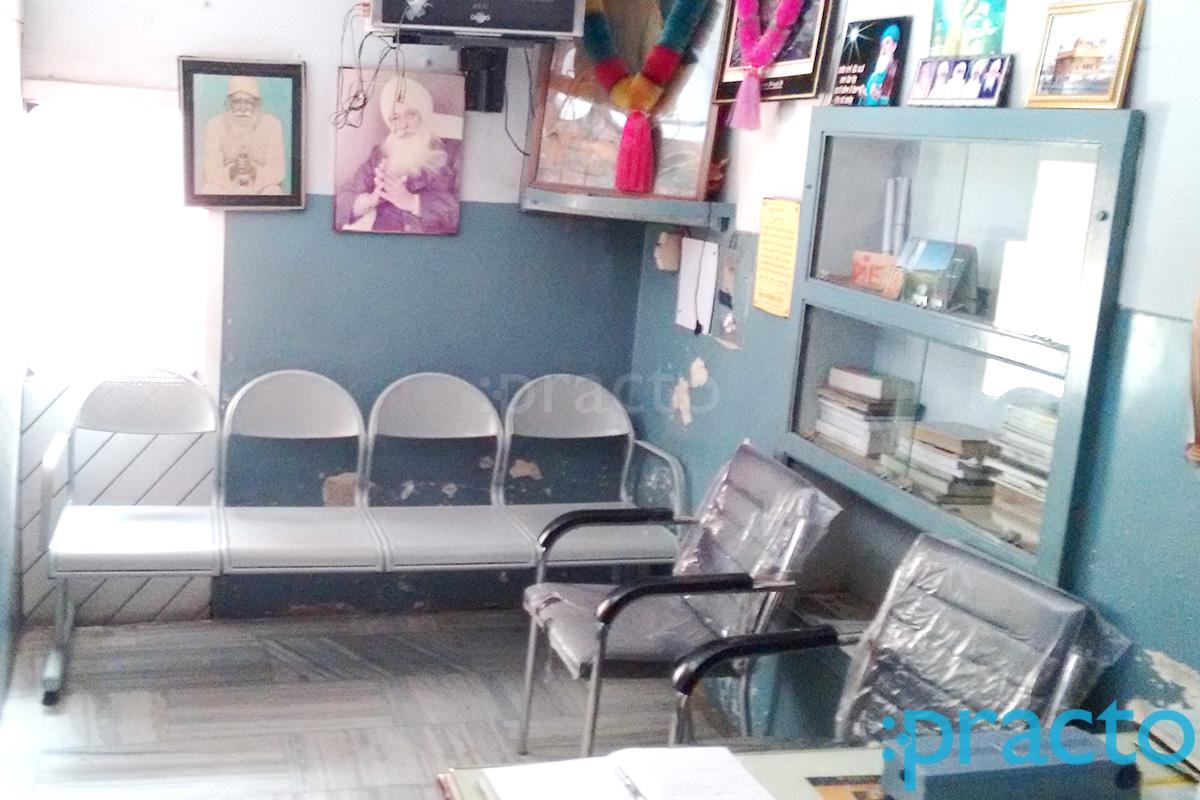 Entrance at Khurana Clinic New Janta Nagar Ludhiana