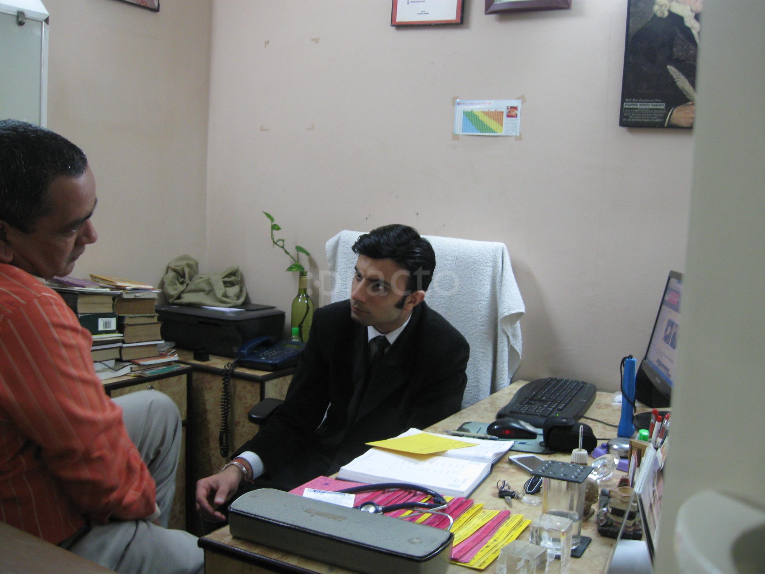 A K Gsovihams Homoeopathic Clinics Satya Niketan Delhi