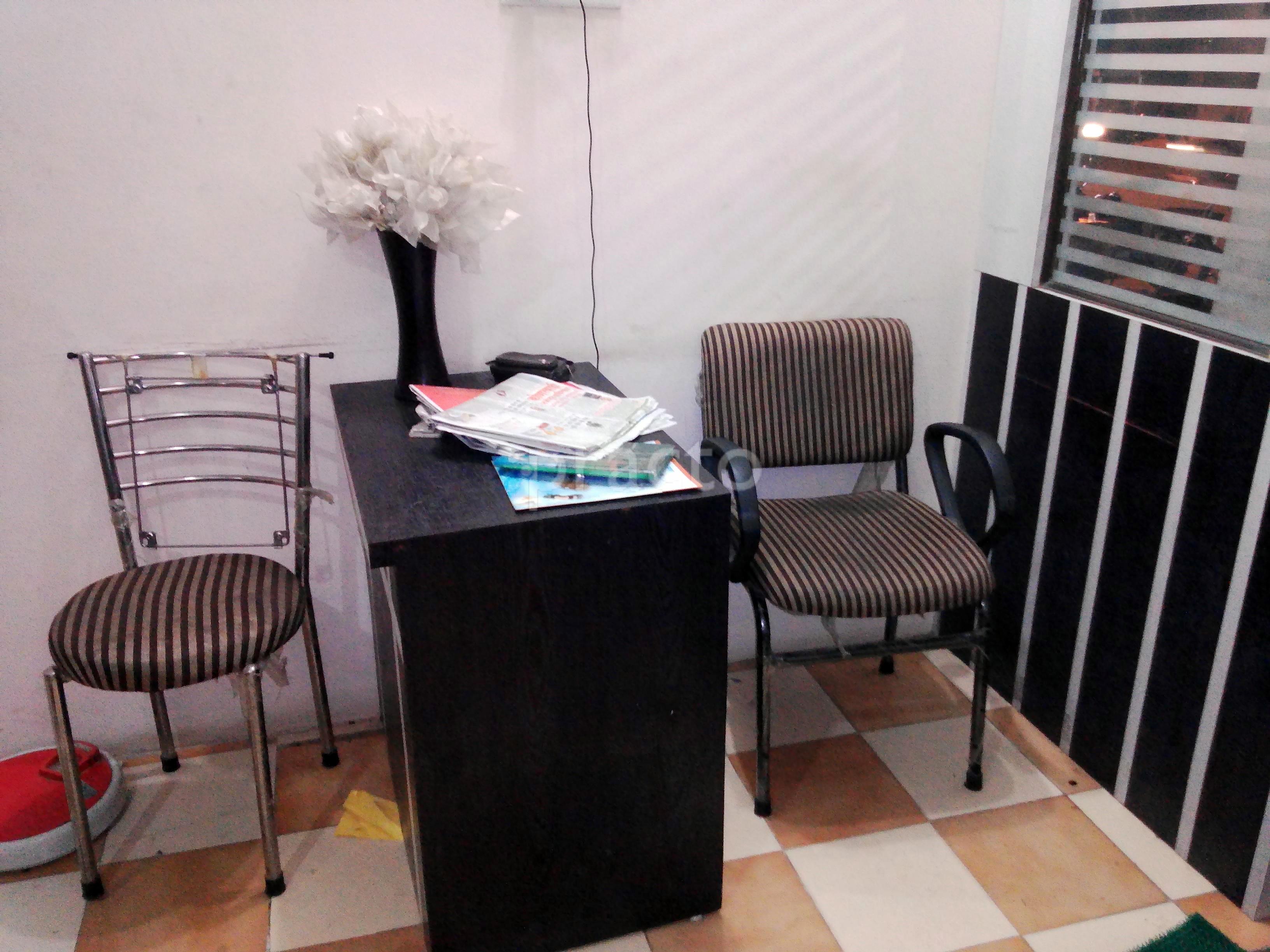 Reception at Aarohi Orthopedic Clinic Manewada Road Nagpur