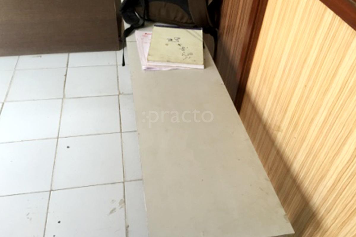 Waiting Area at Aashray Dental Clinic And Orthodontic Centre-Hatkeshwar Hatkeshwar Ahmedabad