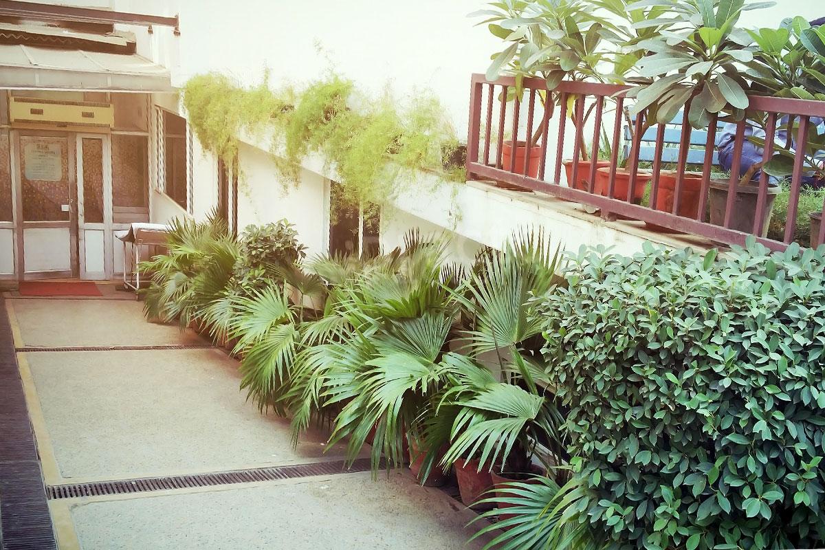 Aashray Green Dental Clinics Paschim Vihar Delhi