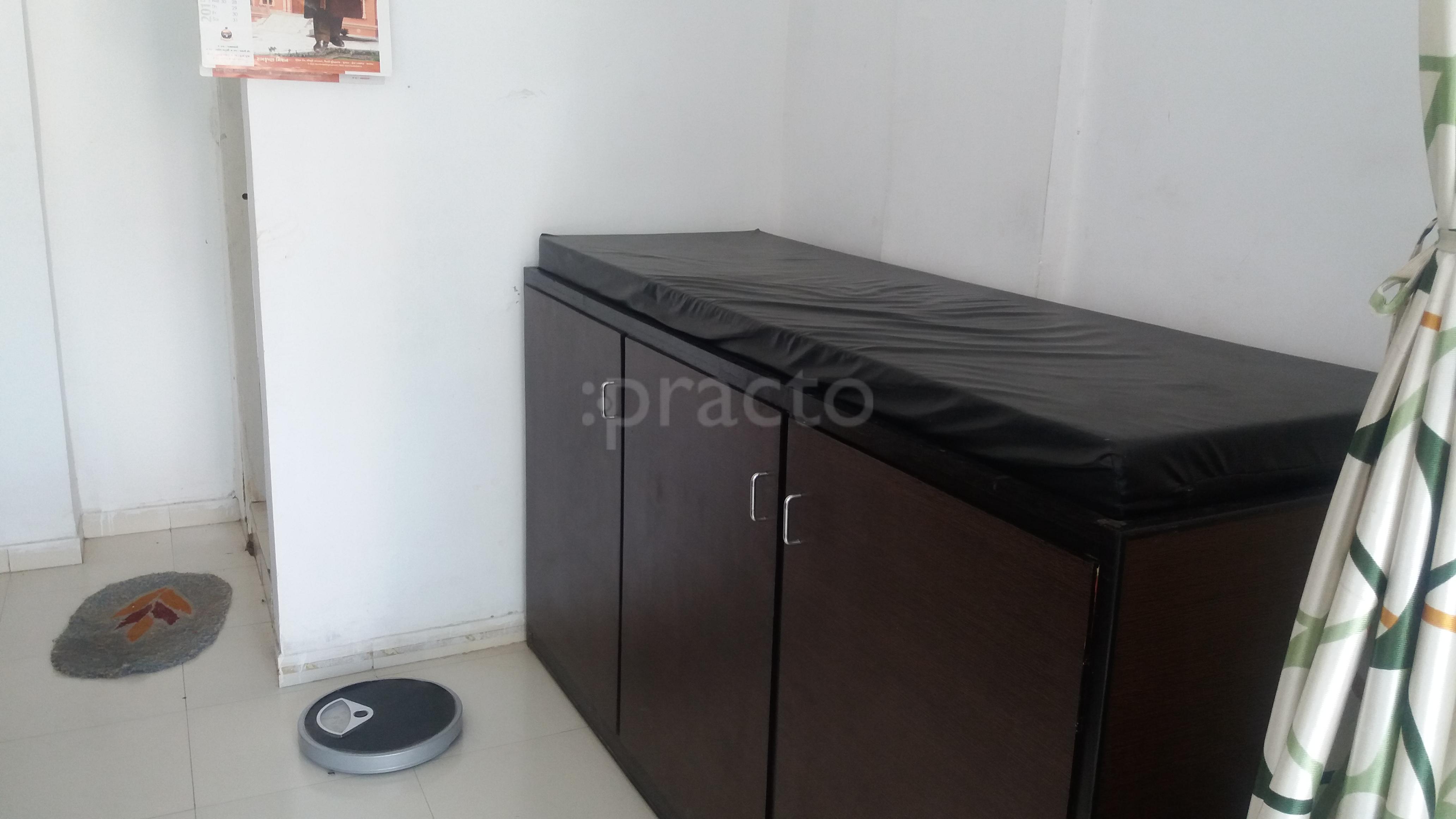 Aastha Clinic Ghatlodia Ahmedabad