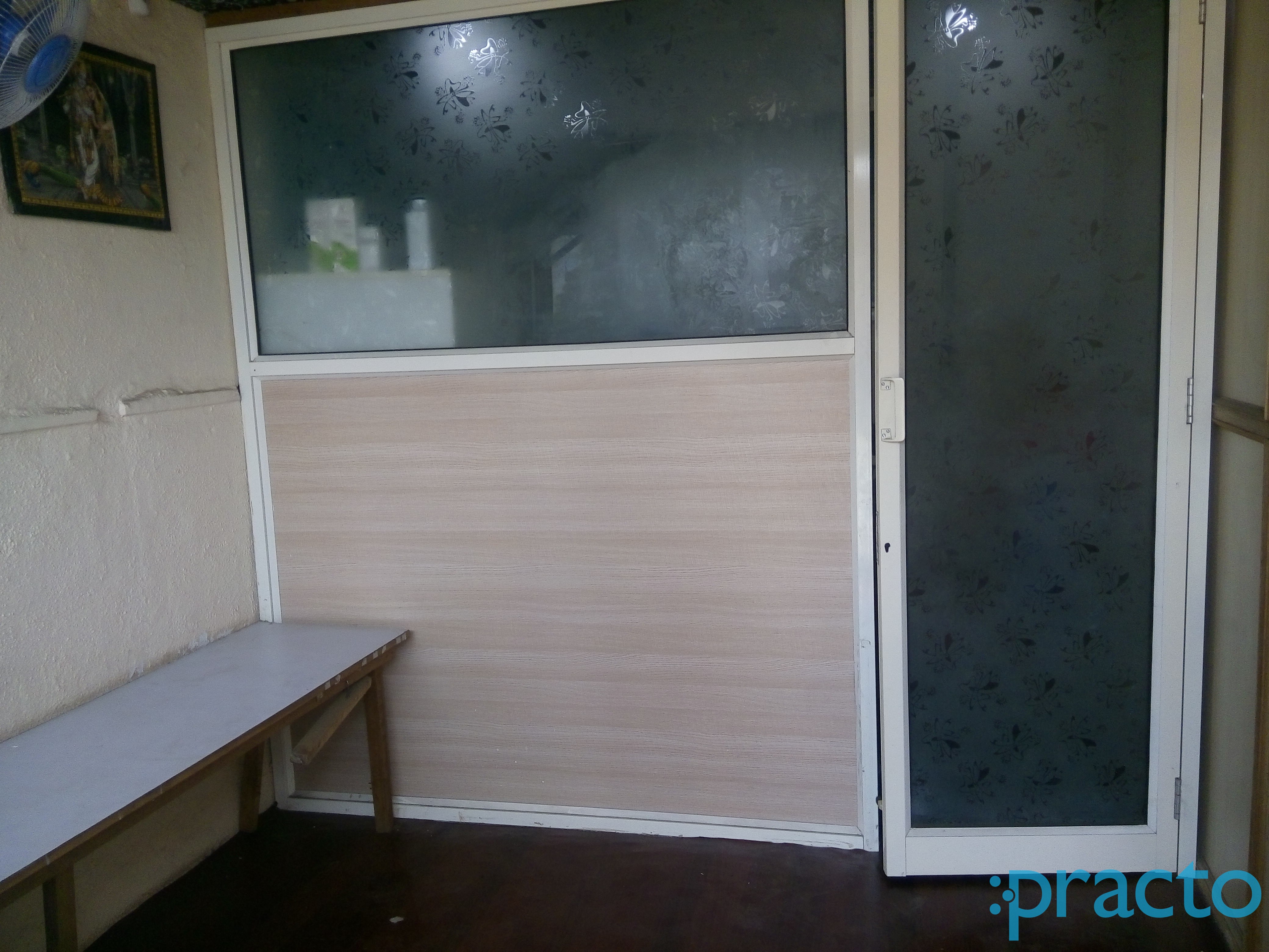 Waiting Area at Aayur Clinic Bibvewadi Pune