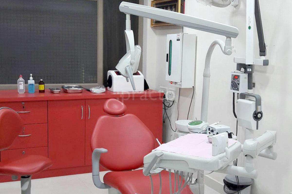 OPD/Ward at Absolute Dental Care Gerugambakkam Chennai