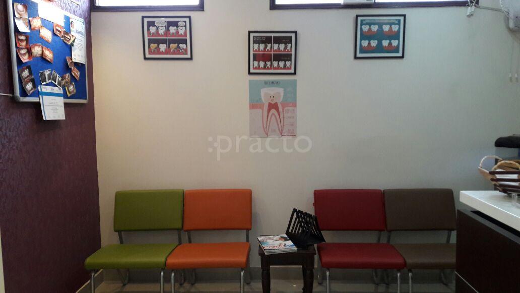 Waiting Area at Absolute Dental DLF Phase II Gurgaon