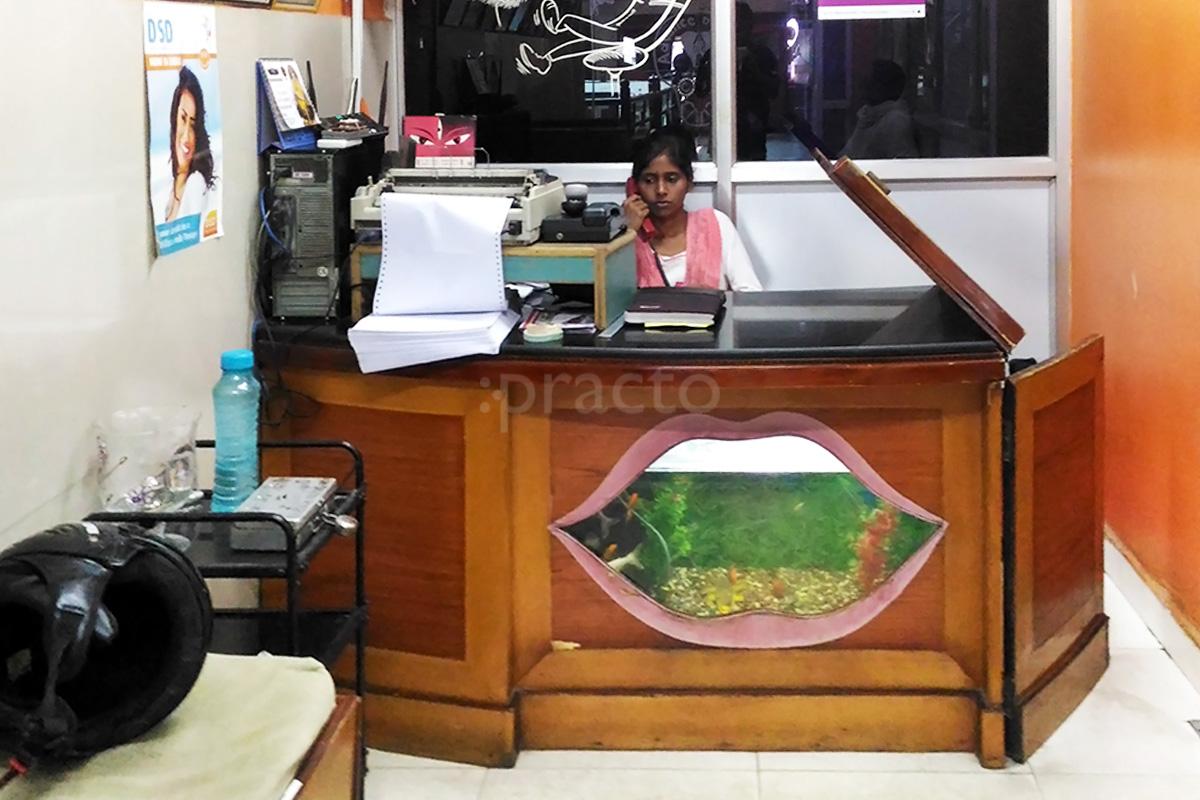 Reception at Advance Dental Clinic Kutchery Road Ranchi