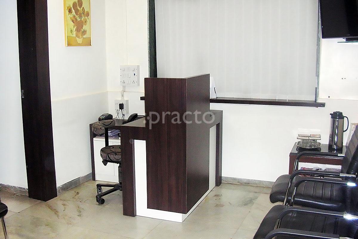 Reception at Advanced Dental Clinic Santacruz East Mumbai