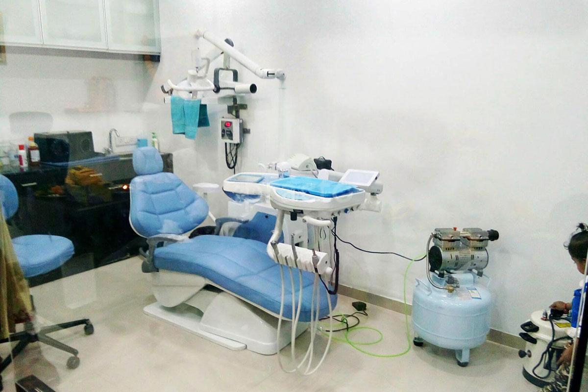 Avadh Dental Clinic Alkapuri Vadodara