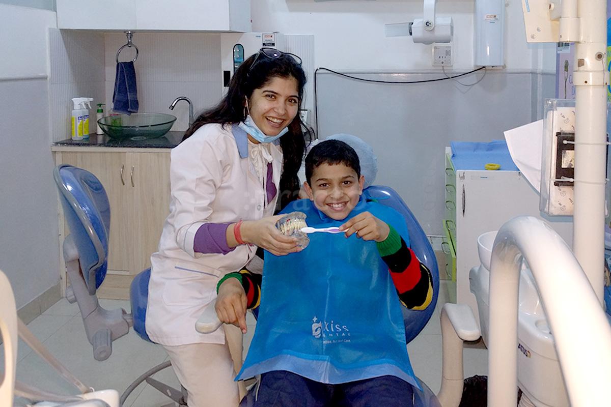 OPD/Ward at Axiss Dental Clinic - Gujranwala Town Gujranwala Town Delhi
