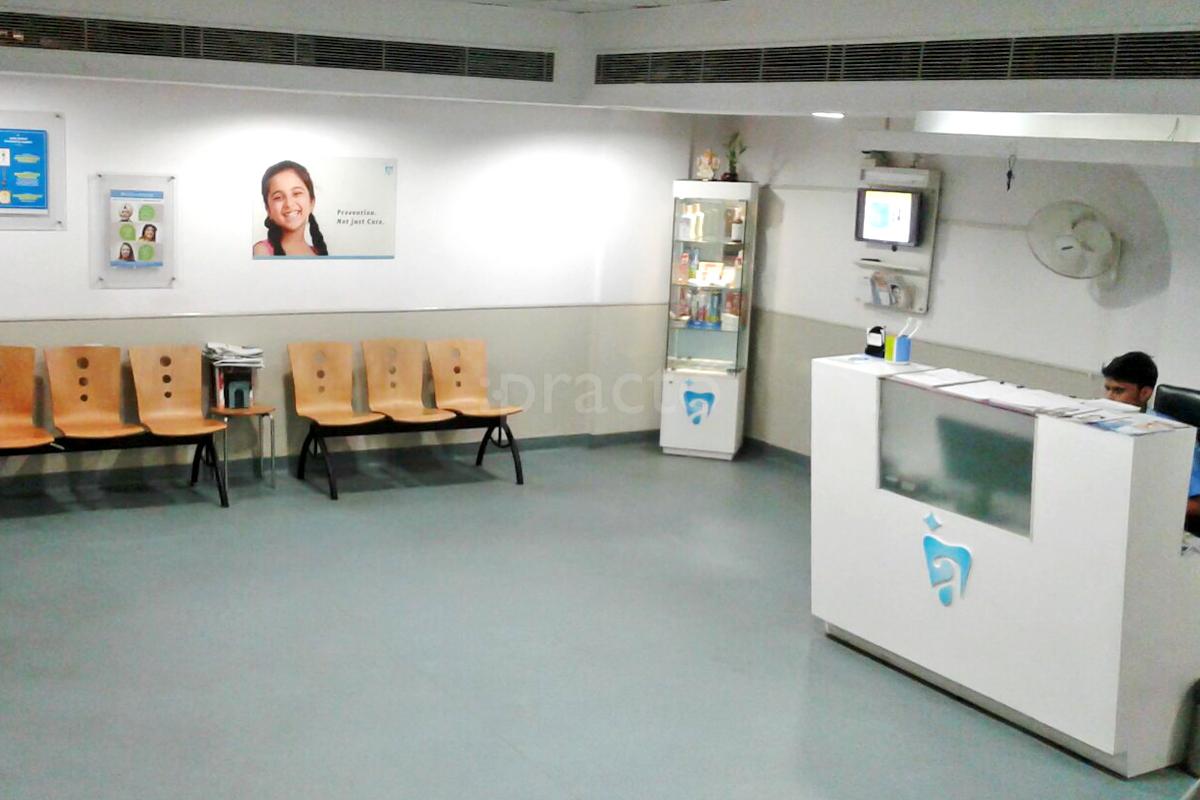 Waiting Area at Axiss Dental Clinic - Gurgaon-14 Gurgaon Sector 14 Gurgaon