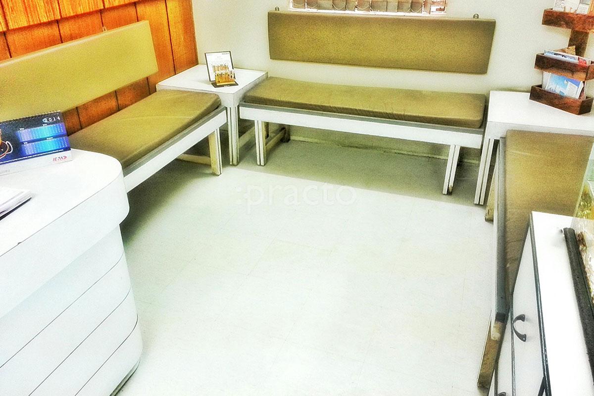 Waiting Area at Behere Dental Clinic Shaniwar Peth Pune
