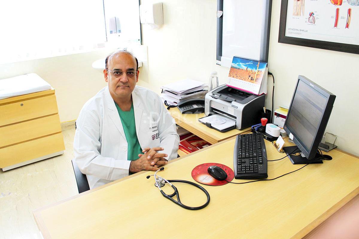 Consultation Room at Dr Neeraj Bhalla Clinic Patel Nagar East Delhi
