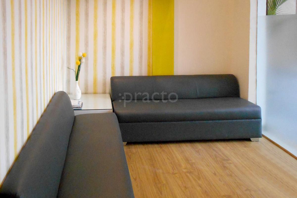 Waiting Area at Dr Pooja Mehta‘s Bloom Women And Kids Clinic Gurgaon Sector 50 Gurgaon