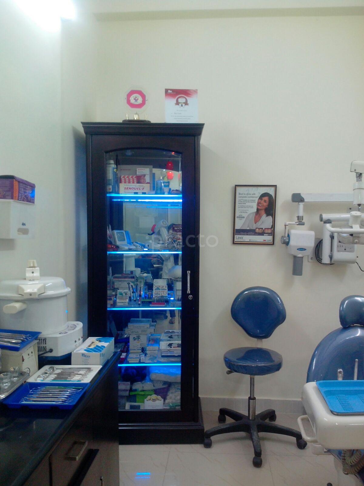 Services at Bright Smile Dental Clinic Mayur Vihar Ph-III Delhi