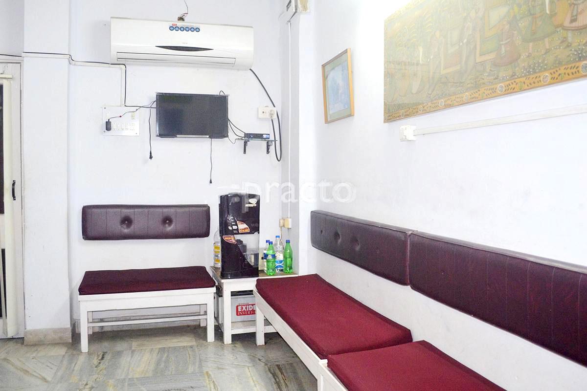 Waiting Area at Calcutta Cureline - IVF & Infertility Clinic Rash Behari Avenue Kolkata