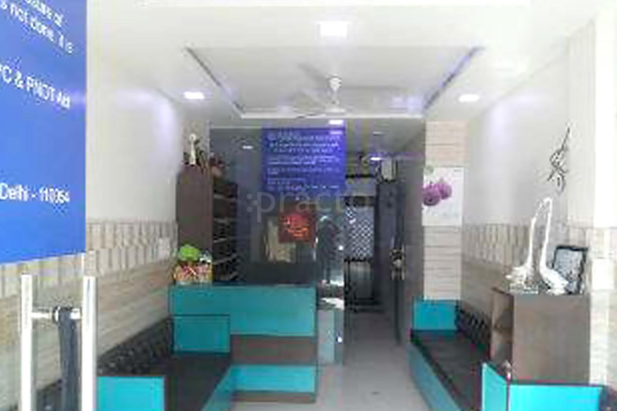 Waiting Area at Care Medicentre Kingsway Camp Delhi
