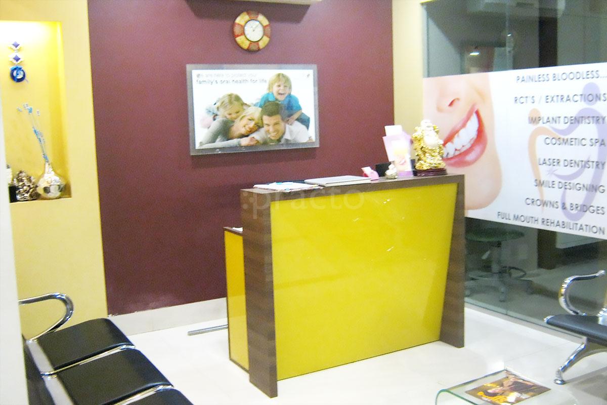 Reception at Care N Smile New Rajendra Nagar Delhi