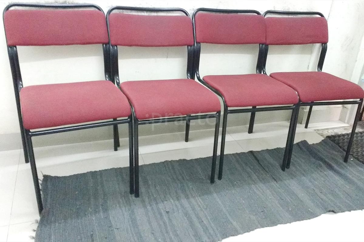 Waiting Area at Cauvery Dental Clinic Devaraja Mohalla Mysore