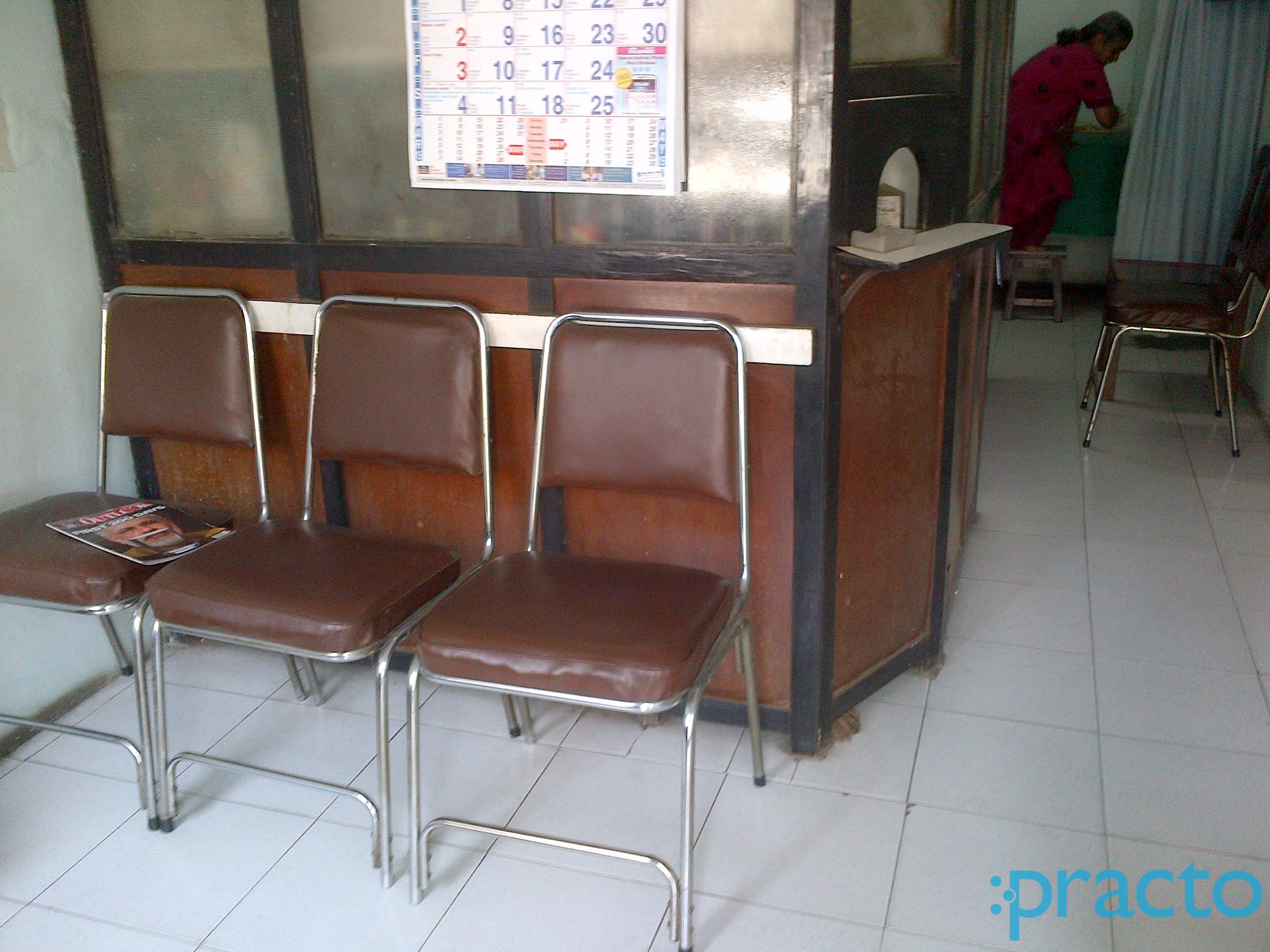 Waiting Area at Chikitsa Clinic Narayan Peth Pune