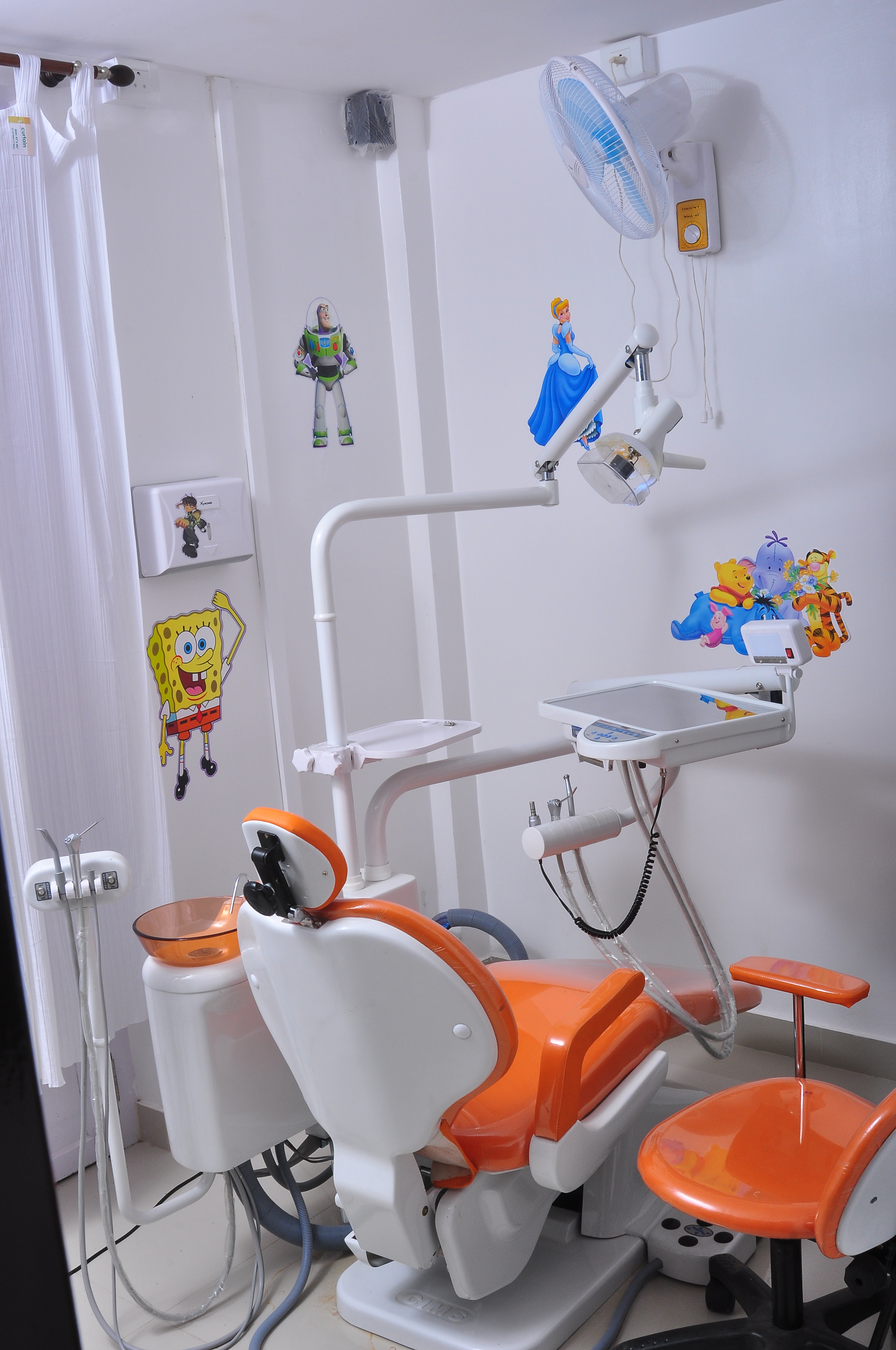 OPD/Ward at Dentique The Dental Studio Kochi M.G.Road Ernakulam