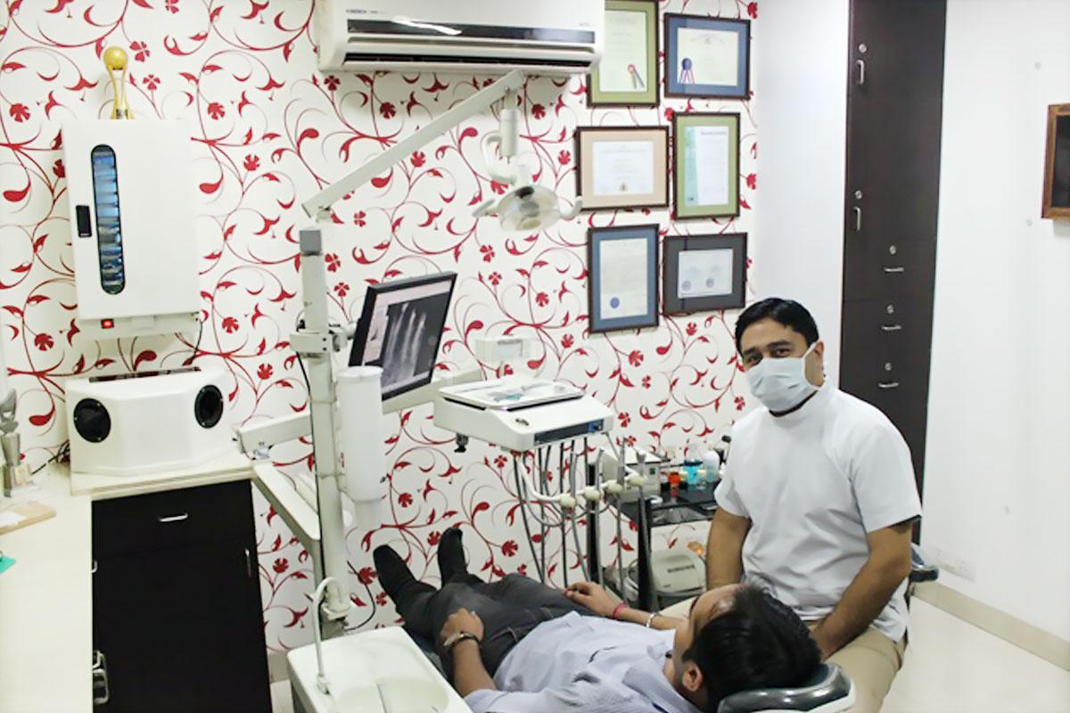 OPD/Ward at Colonels Dental Clinic Green Park Delhi