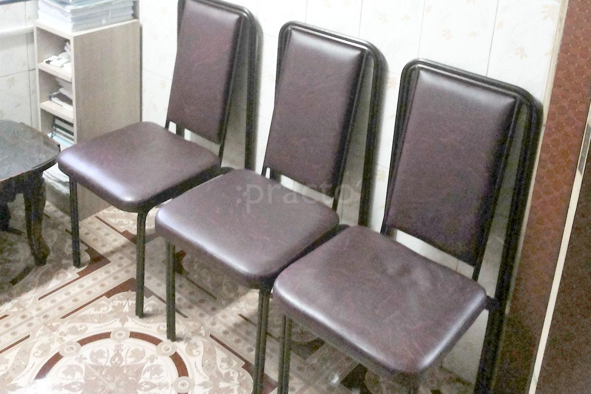 Waiting Area at Cosmetic Laser Surgery Centre Erandwane Pune