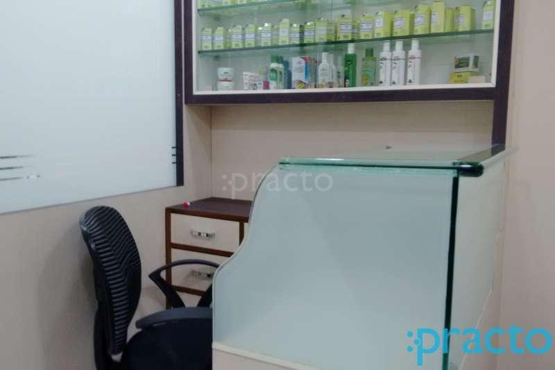 Reception at Cure Homeopathic Clinic Pimple Saudagar Pune