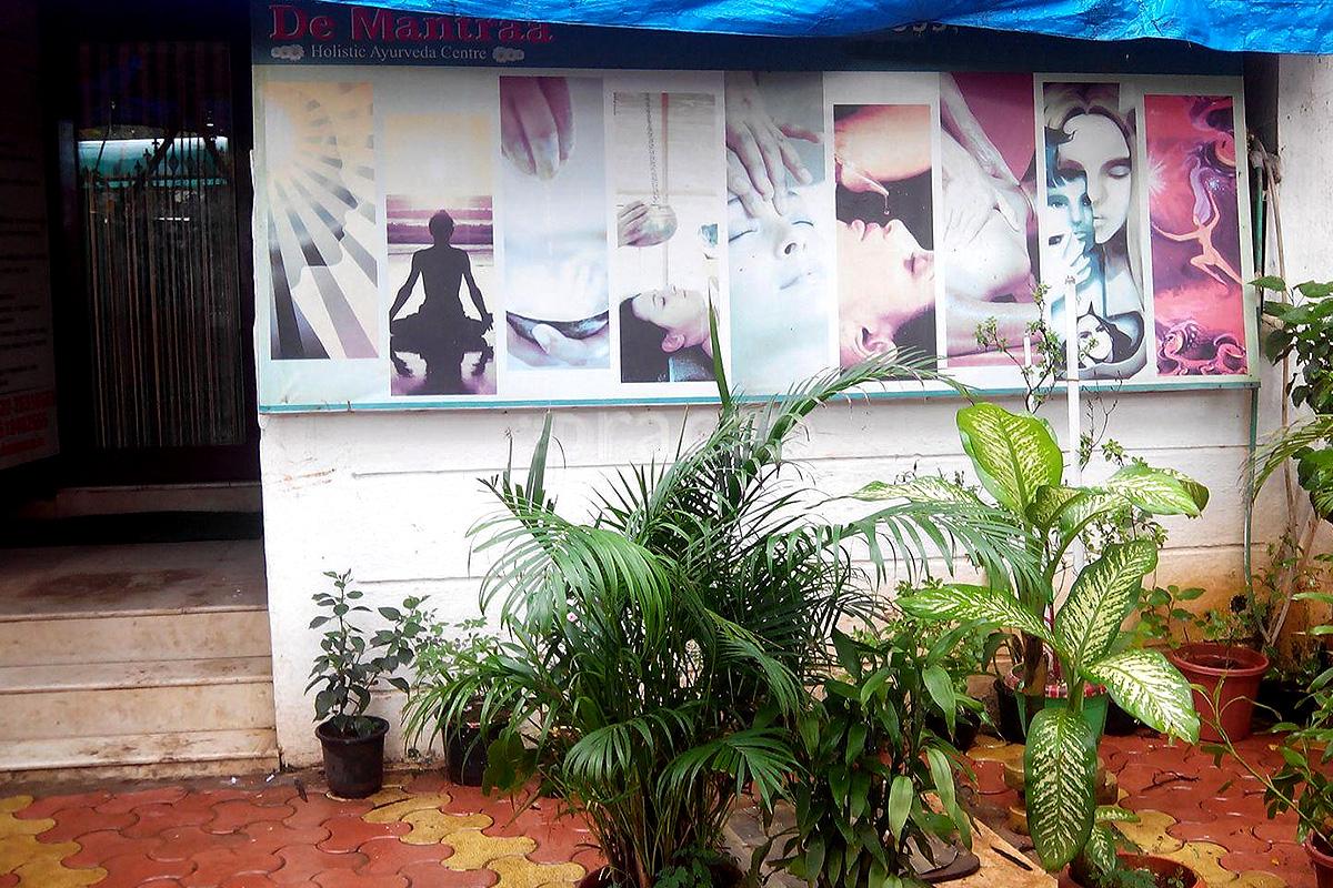 Entrance at De Mantraa Holistic Wellness Centre Goregaon East Mumbai