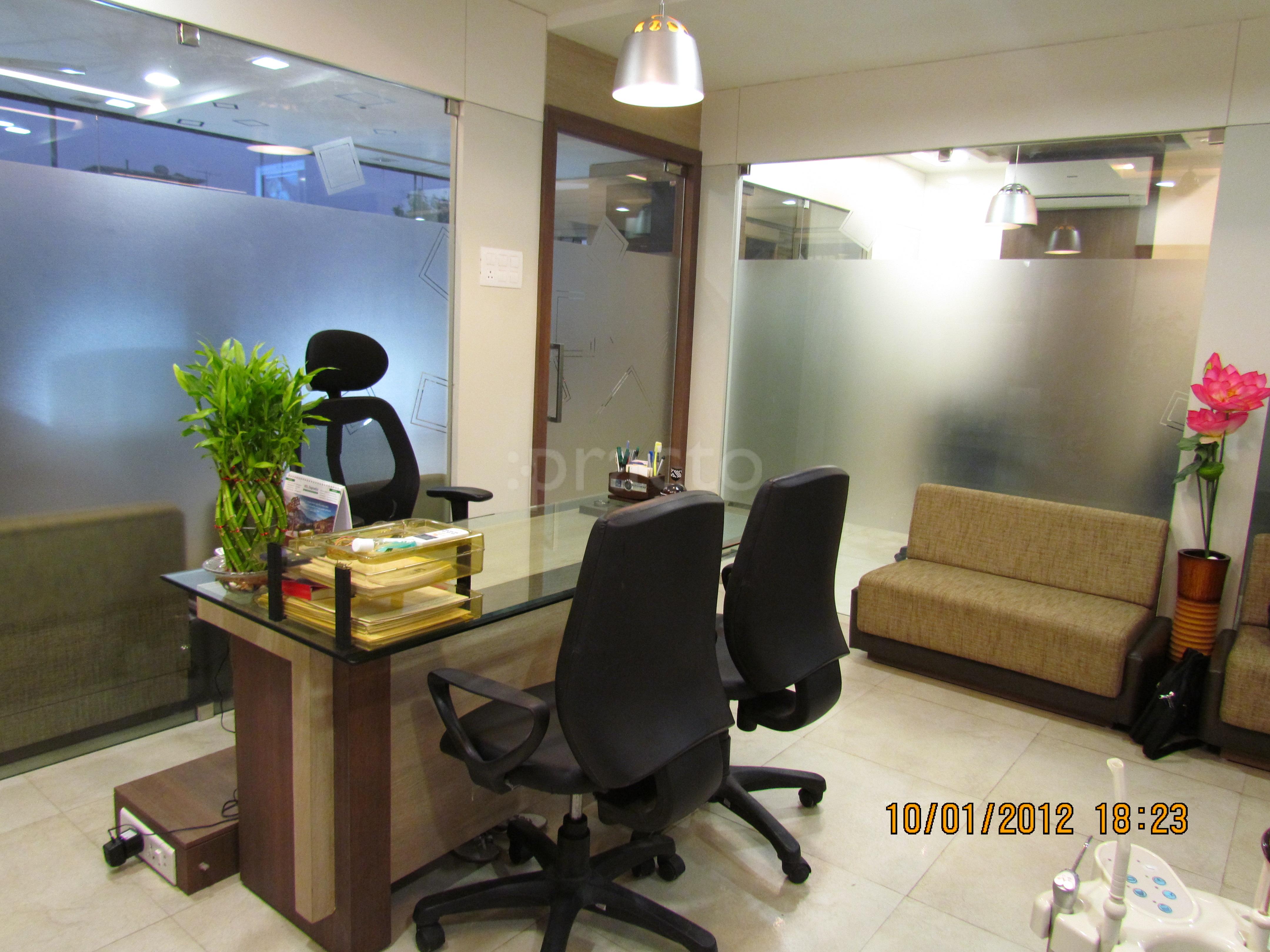 Deep Dental Care & Implant Centre Jodhpur Char Rasta Ahmedabad