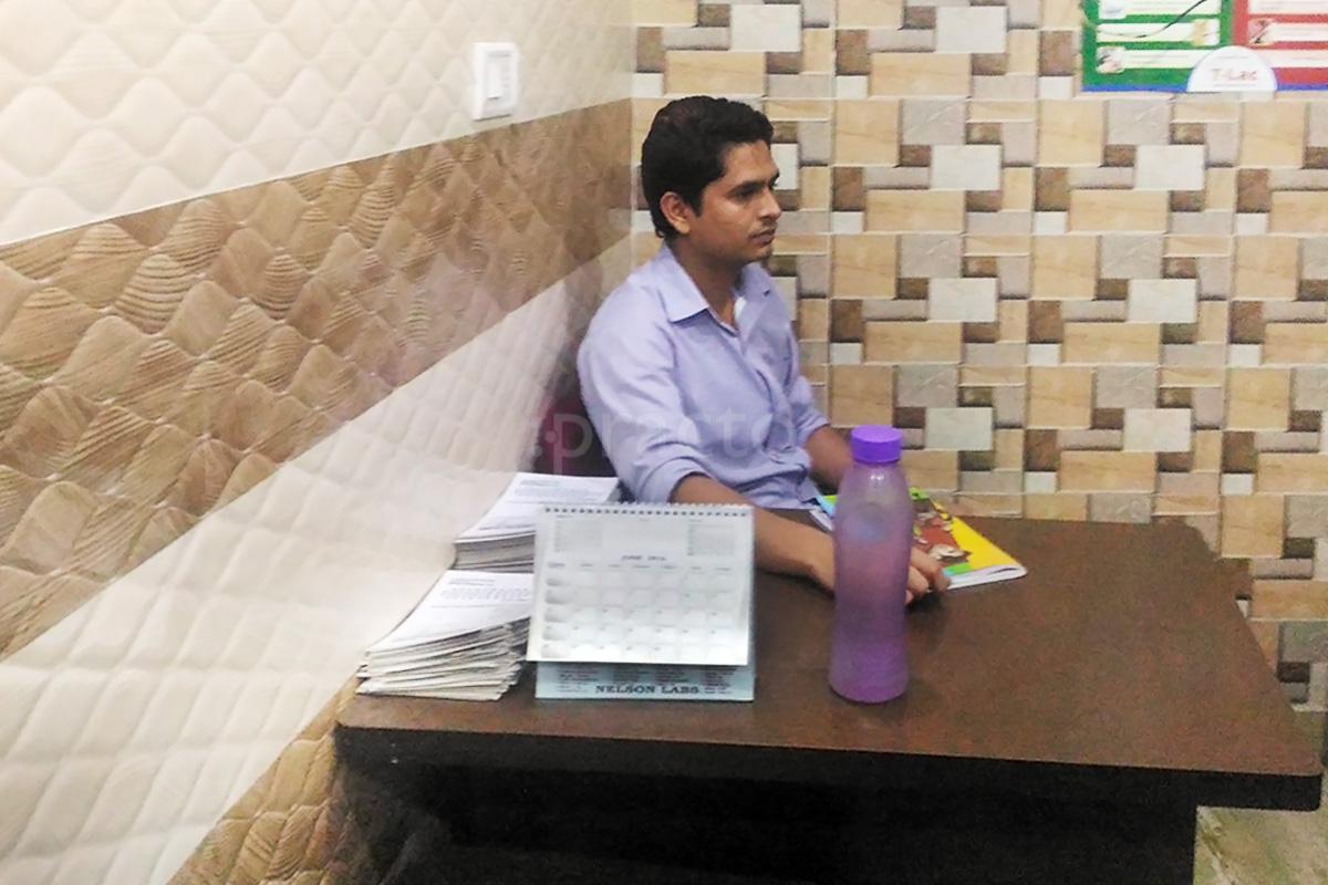 Reception at Deep Dental Clinic Panchsheel Colony Meerut