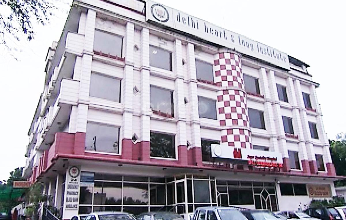 Entrance at Delhi Heart & Lung Institute Mandir Marg Delhi