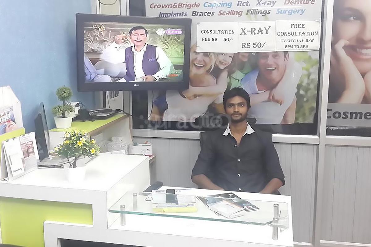 Reception at Delhi Multispeciality Dental Clinic Shahdara Delhi