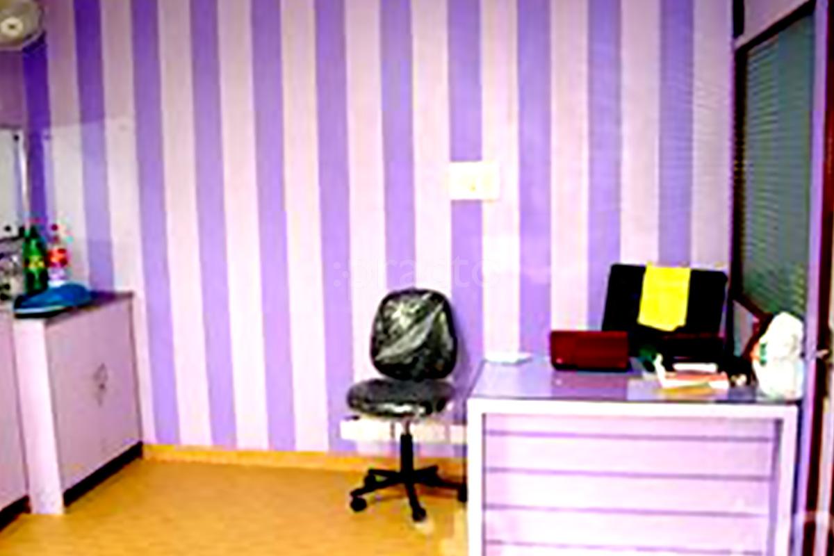 Waiting Area at Dent - Art Mominpur Kolkata