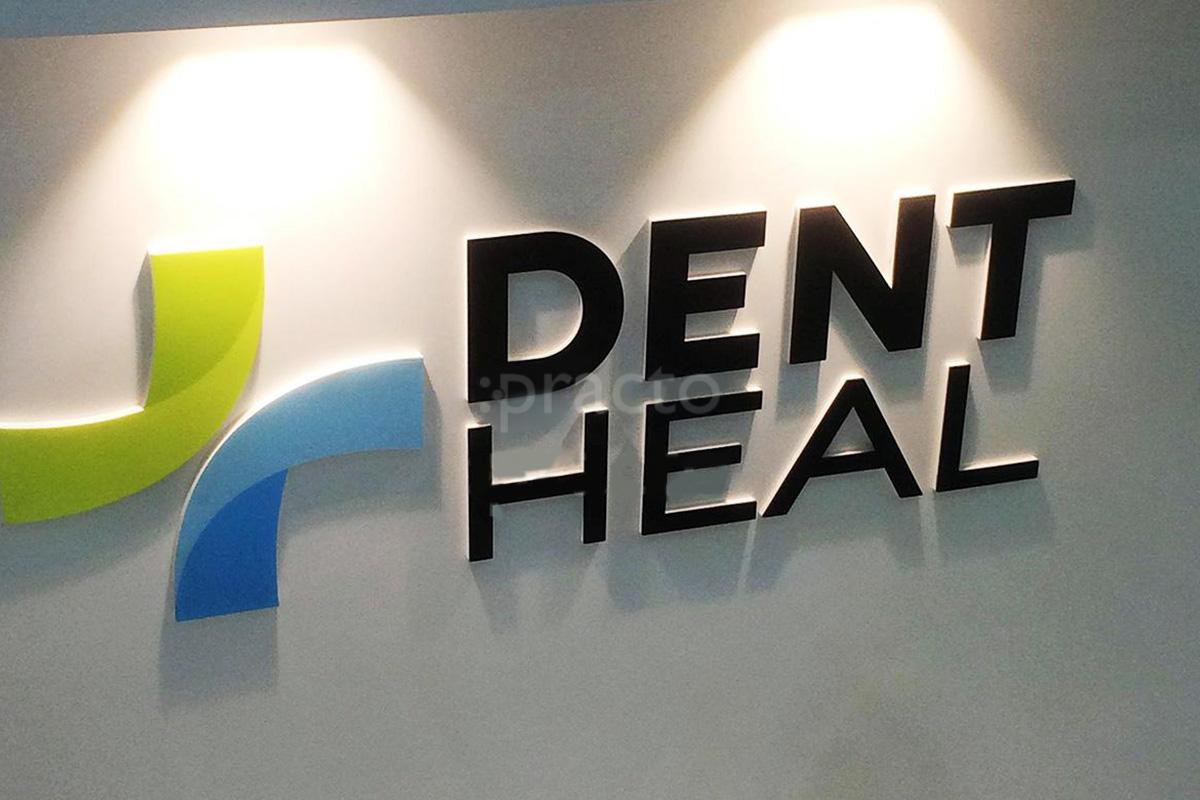 Entrance at Dent Heal Juhu Mumbai