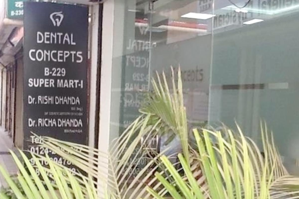 Entrance at Dental Concepts Clinic DLF Phase IV Gurgaon