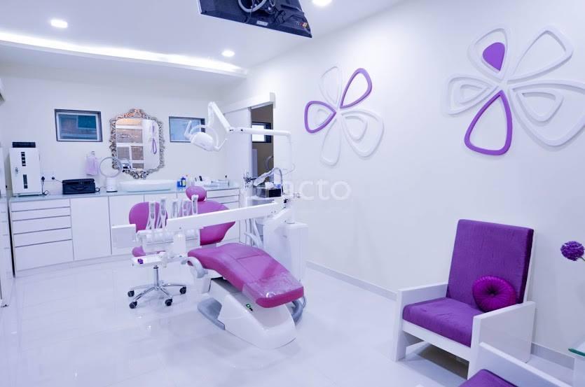 OPD/Ward at Dental Kraft Hingorani Dental Care Koregaon Park Pune