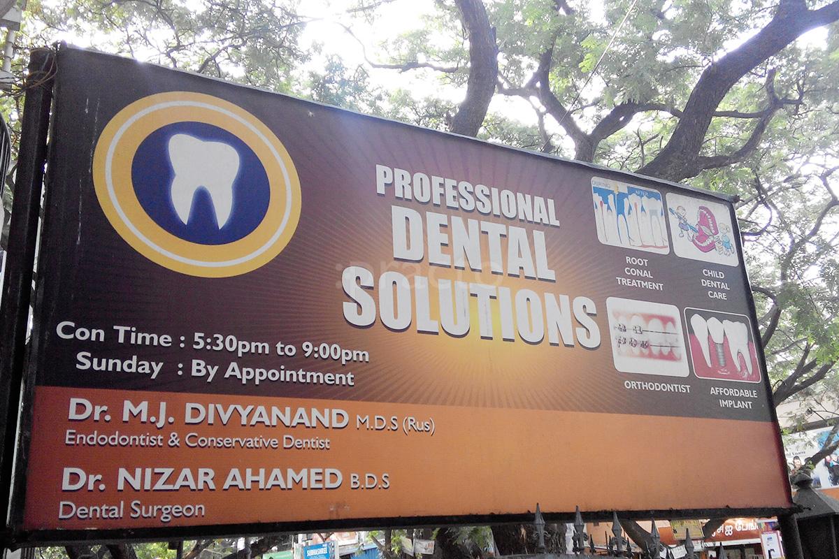 Entrance at Dental Solutions Anna Nagar Chennai