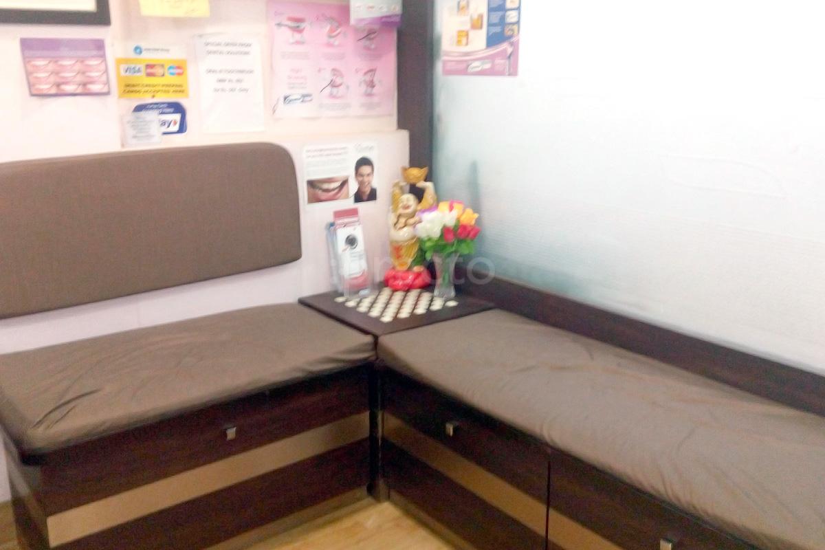 Waiting Area at Dental Solutions Andheri East Mumbai