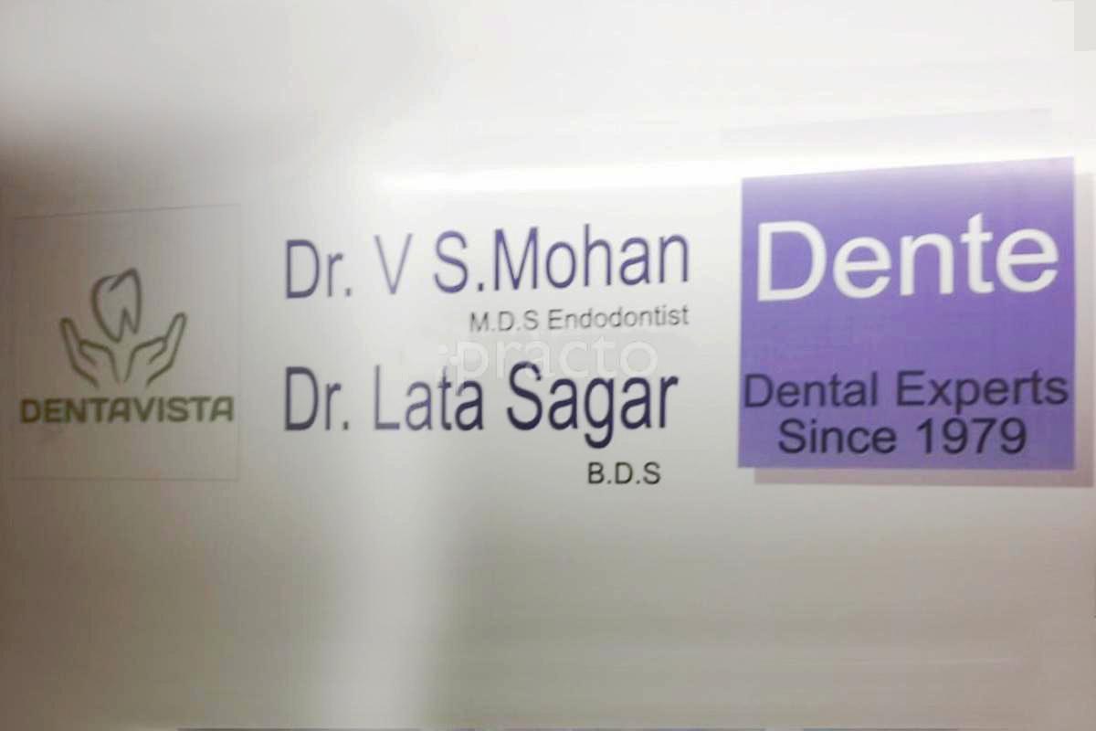 Entrance at Dente Dental Experts Andheri East Mumbai