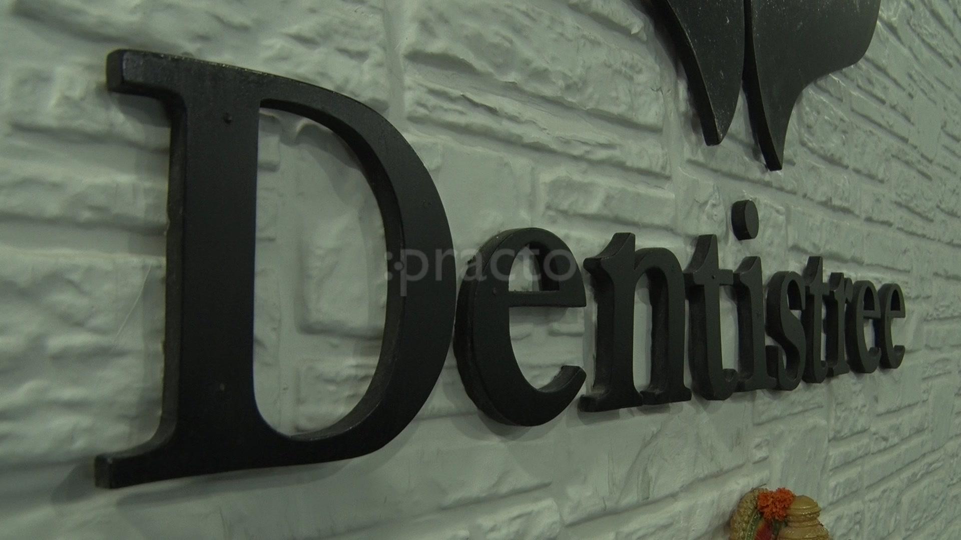 Reception at Dentistree Park Street Kolkata