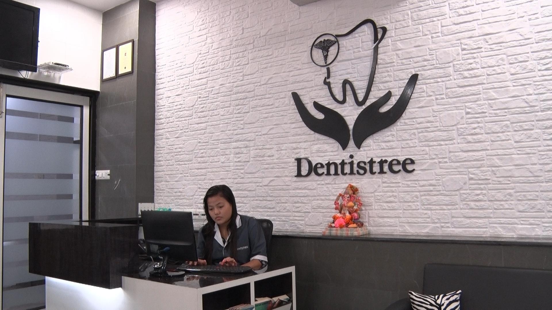 Reception at Dentistree Park Street Kolkata