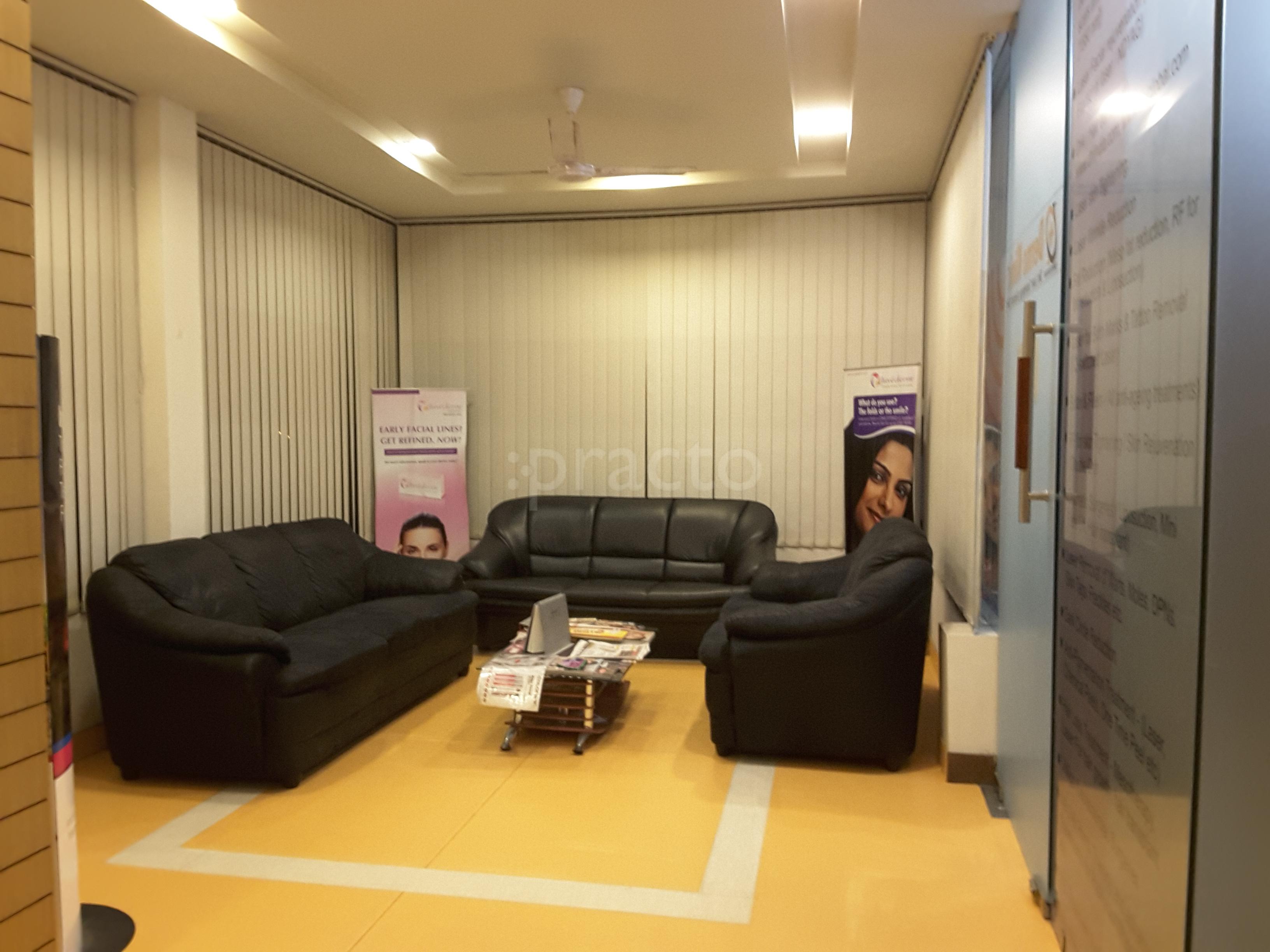 Waiting Area at Derma Klinic Gomtinagar Lucknow