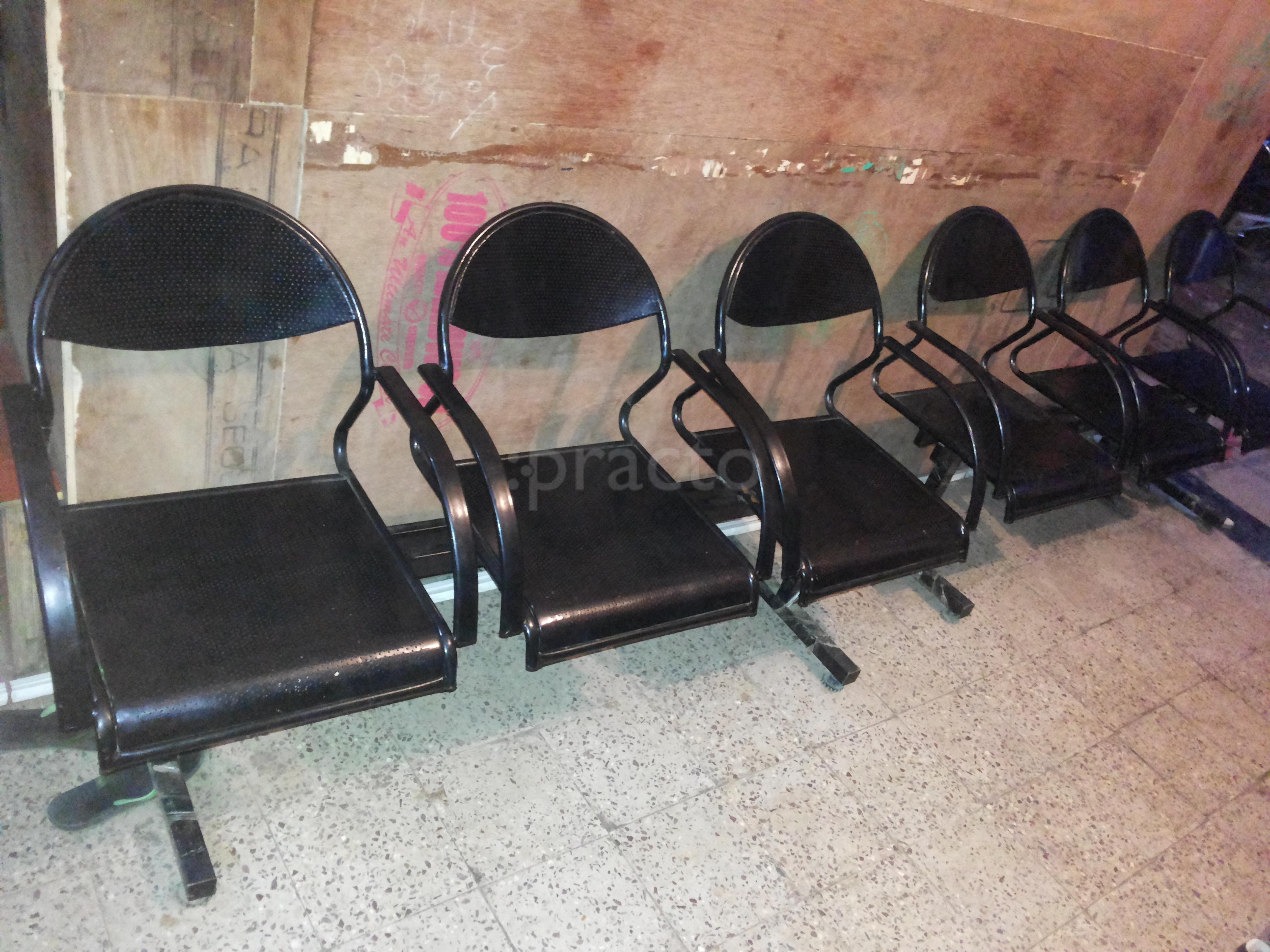 Waiting Area at Deshmukh Healthcare Bibvewadi Pune