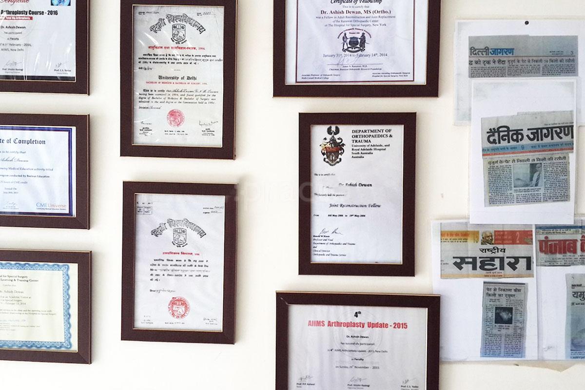 Others at Dewan's Clinic Mayur Vihar Delhi