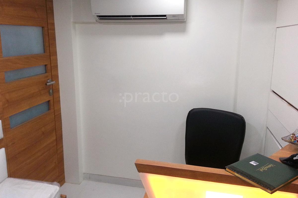 Waiting Area at Diento Oral Health Care Tardeo Mumbai